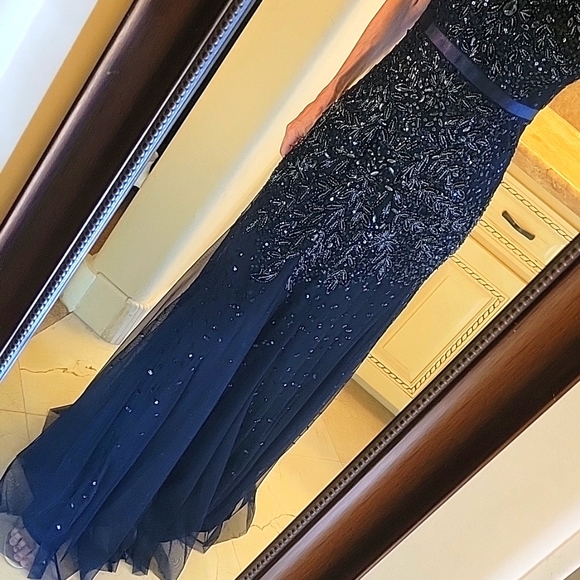 Adrianna Papell Midnight Blue Sequined Gown, Sz 2 - Picture 13 of 17